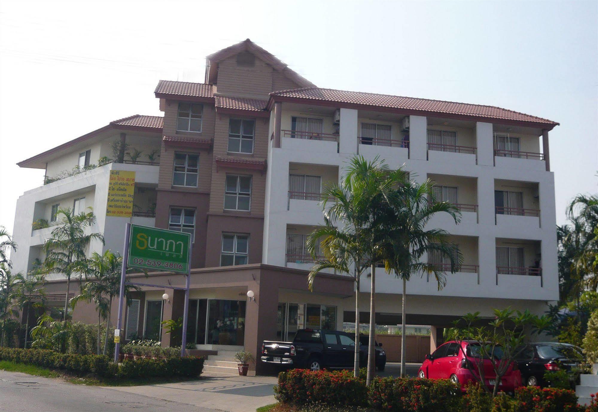 Thanapa Place Banguecoque Exterior foto